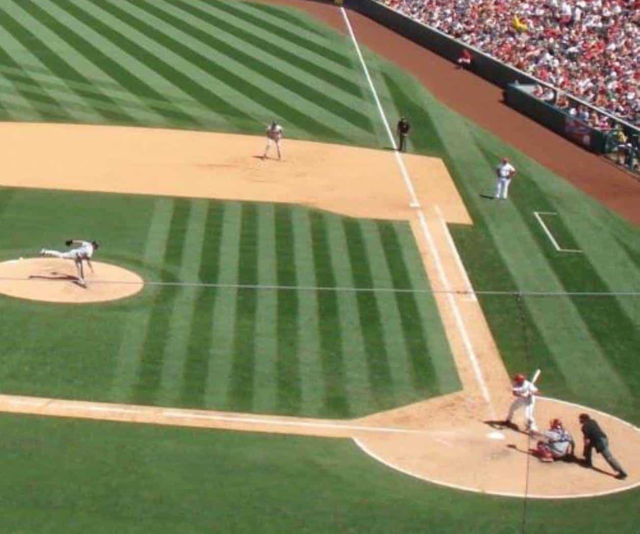 El mismo pitcher ganó y perdió juego en México