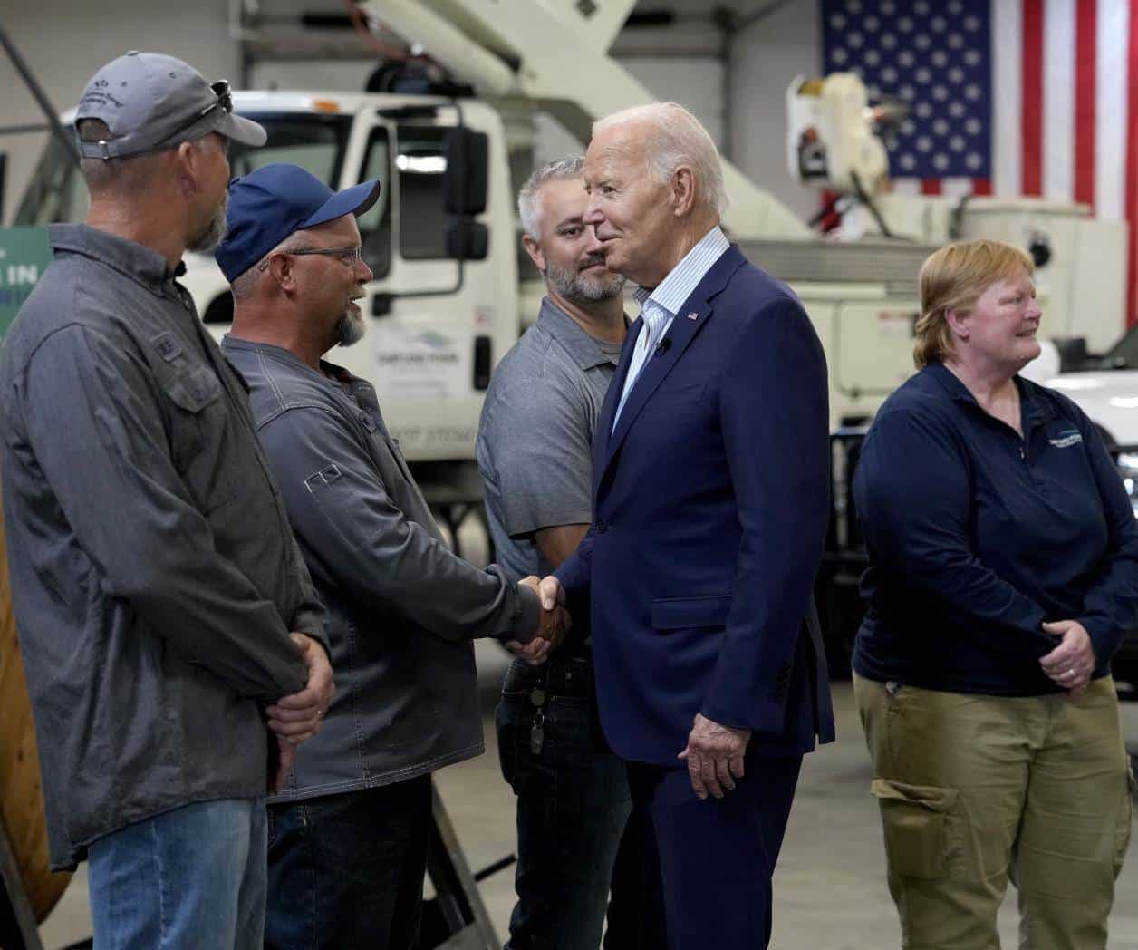 Biden visita Wisconsin para promover mejoras