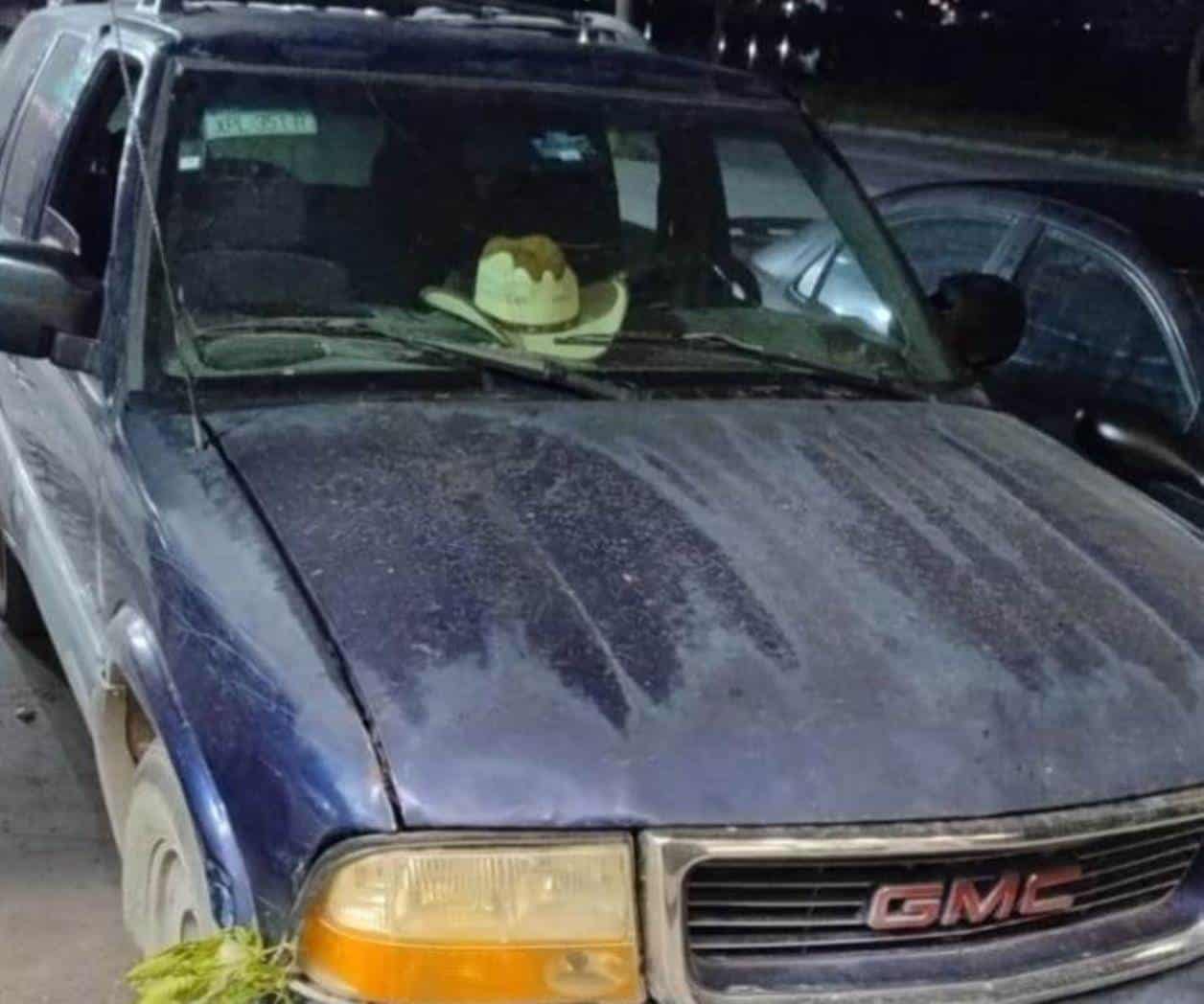 Roban camioneta en centro comercial Roban camioneta en centro comercial