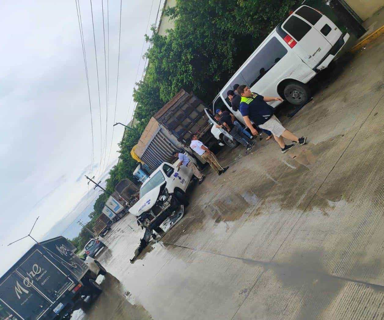 Choca camioneta de Teletón en Altamira Choca camioneta de Teletón en Altamira