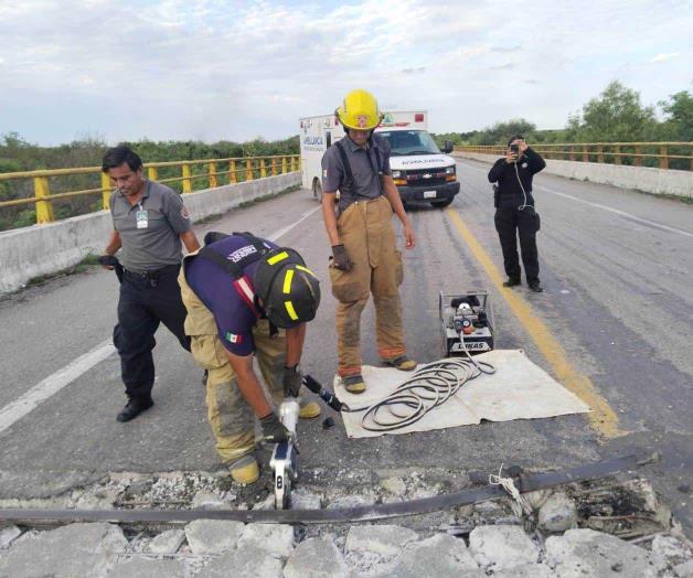 Luego de múltiples denuncias de automovilistas: Atiende PC daño en el libramiento