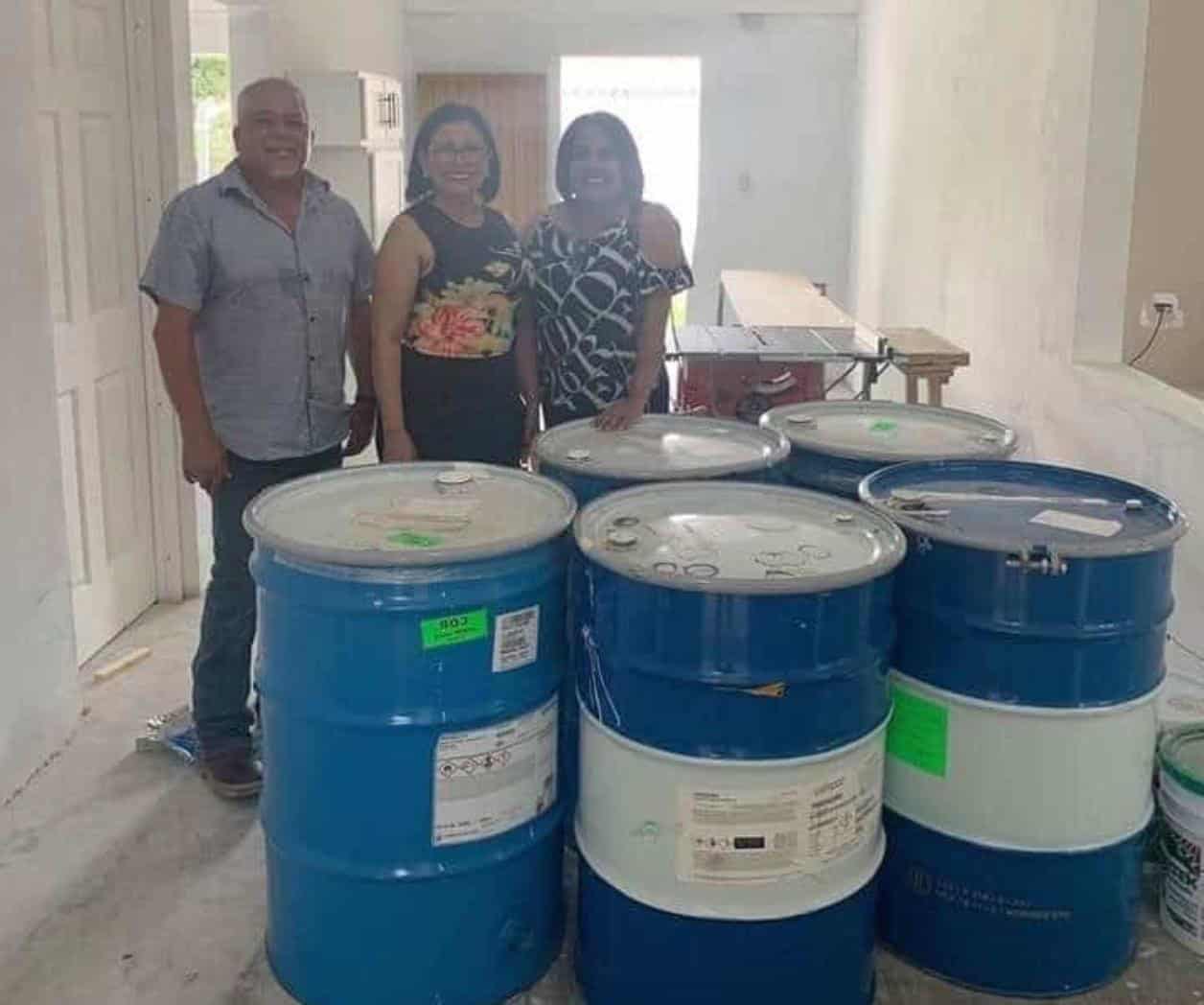 Dona diputada contenedores Dona diputada contenedores