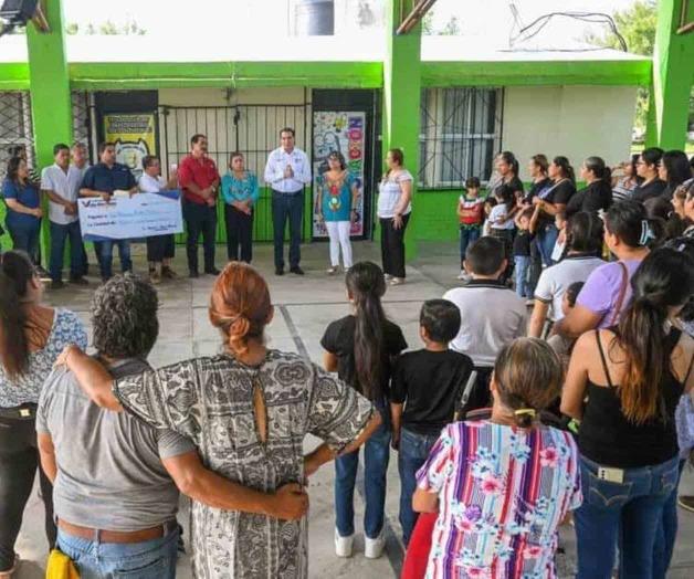 Aporta municipio 30 mil para un transformador Aporta municipio 30 mil para un transformador
