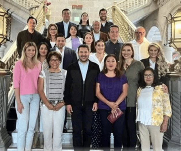 Se reúnen Batres y dirigentes de bancadas del Congreso Se reúnen Batres y dirigentes de bancadas del Congreso