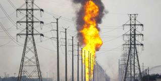 Explota oleoducto en suburbio de Houston, Texas