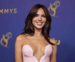 Eiza González y su impactante look en los Premios Emmy