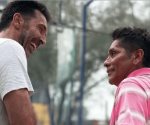 Jorge Campos juega al pádel con Gianluigi Buffon y Andrea Pirlo