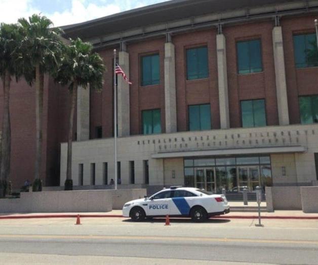Sentencian a expolicía de Brownsville Sentencian a expolicía de Brownsville