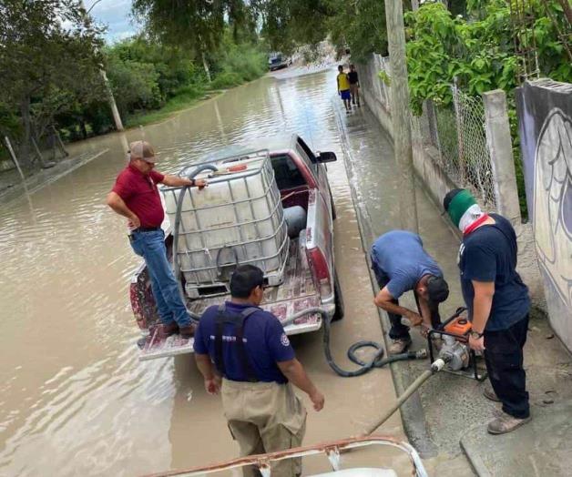 Bombean el agua de inundaciones en Nuevo Progreso