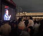 Fans de Juan Gabriel le demuestran su Amor eterno en el Zócalo