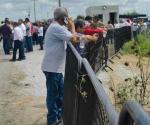 Dialogan AMLO y Sheinbaum con familiares de mineros