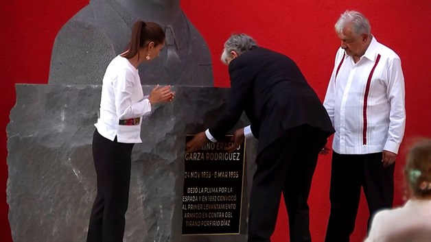 AMLO rinde homenaje a Catarino Garza en Matamoros