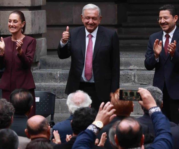 Me voy contento y feliz, dice AMLO