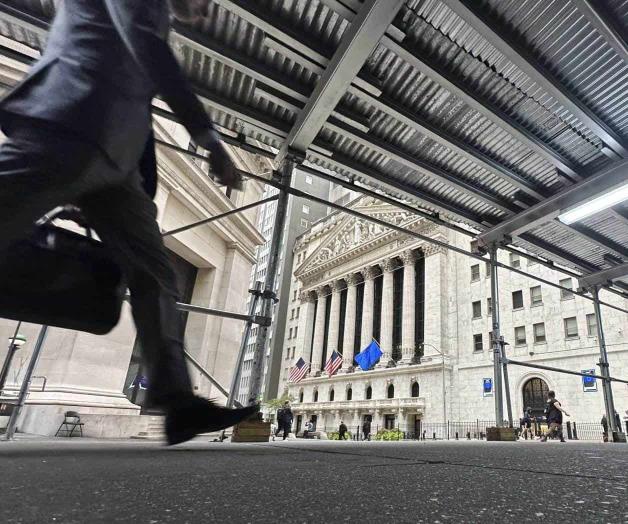 Retrocede Wall Street tras máximos históricos Retrocede Wall Street tras máximos históricos