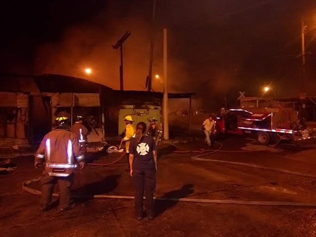 Tianguis de Río Bravo en riesgo constante por incendios