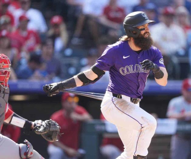 Blackmon luce en uno de los últimos juegos de su carrera