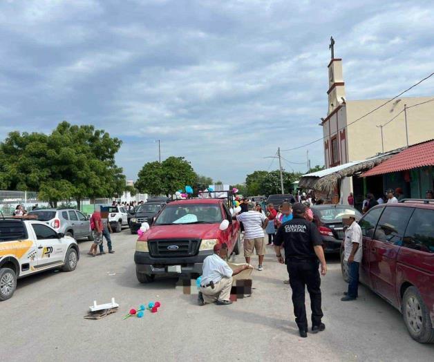 Camioneta sin frenos arrolla a peregrinos en Llera; una persona pierde la vida