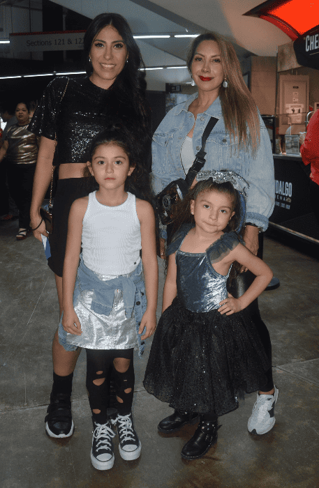 Lizeth Toache, Renata Rodríguez, Cordelia Raduour y Ana Villalba.