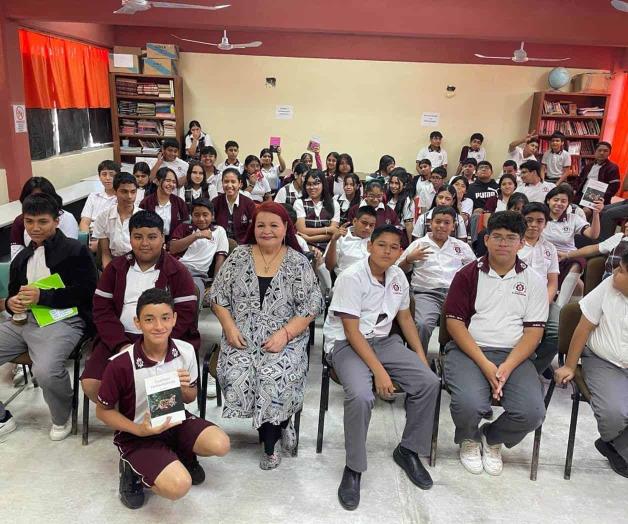 Maestra Mercedes Varela promueve la lectura