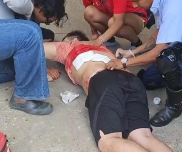 Tortero apuñala a cliente por la espalda y escapa en Tampico Tortero apuñala a cliente por la espalda y escapa en Tampico