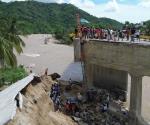 Suman 15 fallecidos por emergencia en Acapulco tras el paso del Huracán John