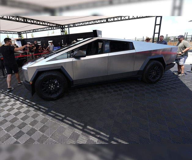 Tesla retira Cybertruck por c&aacute;mara retrovisora