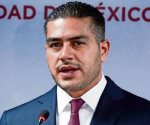 Harfuch y Ricardo Trevilla evalúan situación de violencia en Sinaloa