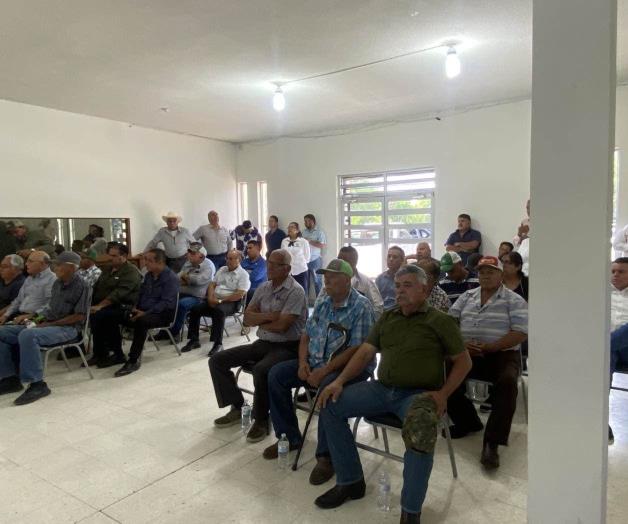 En reunión de trabajo con secretario de desarrollo rural: Dialogan Estado y los agricultores