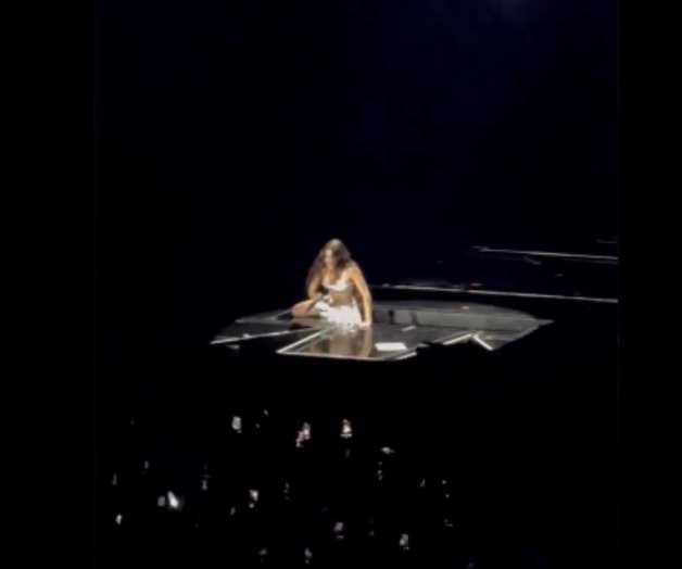 La caída de Olivia Rodrigo en su concierto en Melbourne La caída de Olivia Rodrigo en su concierto en Melbourne