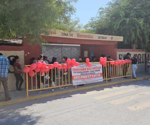 Levantan firmas contra directora en Escuela Primaria Lázaro Cárdenas de Reynosa