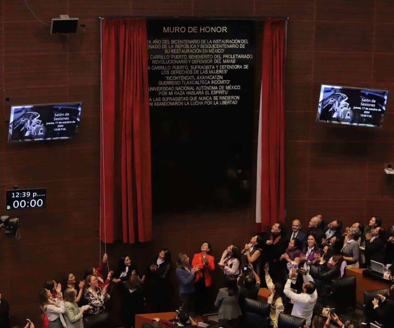 Rinden homenaje a promotoras del voto femenino en Senado