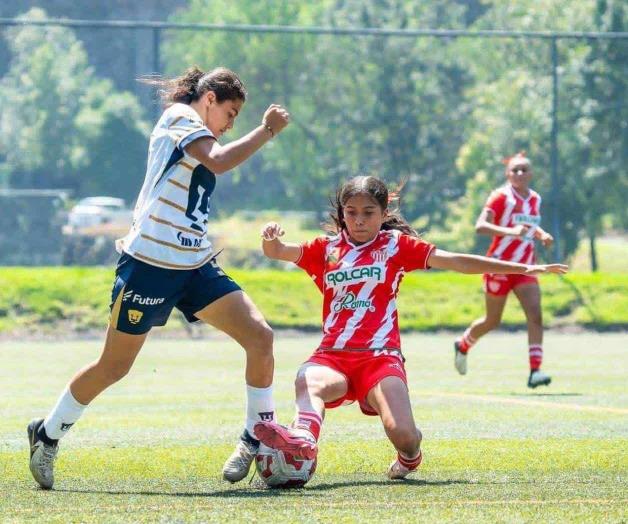 Alexa Ibáñez, titular con el Necaxa Sub19 Alexa Ibáñez, titular con el Necaxa Sub19