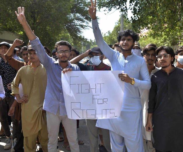 Protestas estudiantiles en Pakistán por abuso en campus