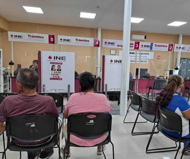 Tramitan credencial del INE a domicilio para los enfermos en Reynosa