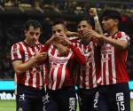 Chivas vence a Tuzos y Gago es goleado en su debut con Boca Juniors