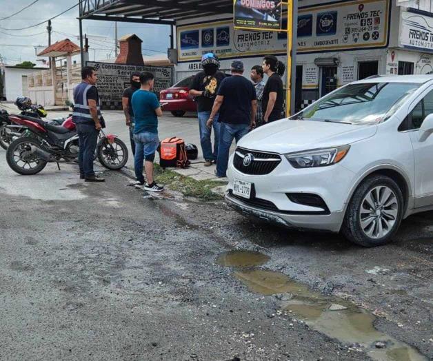 Accidente entre repartidor de Rappi y camioneta en Jarachina Sur Accidente entre repartidor de Rappi y camioneta en Jarachina Sur