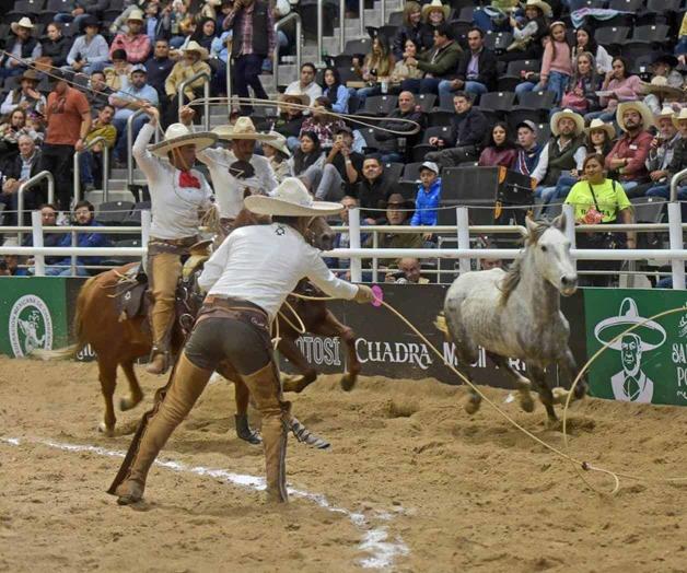 Fuera Guadalupana del Nacional Charro