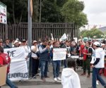 Protestan opositores a reforma judicial afuera del GP