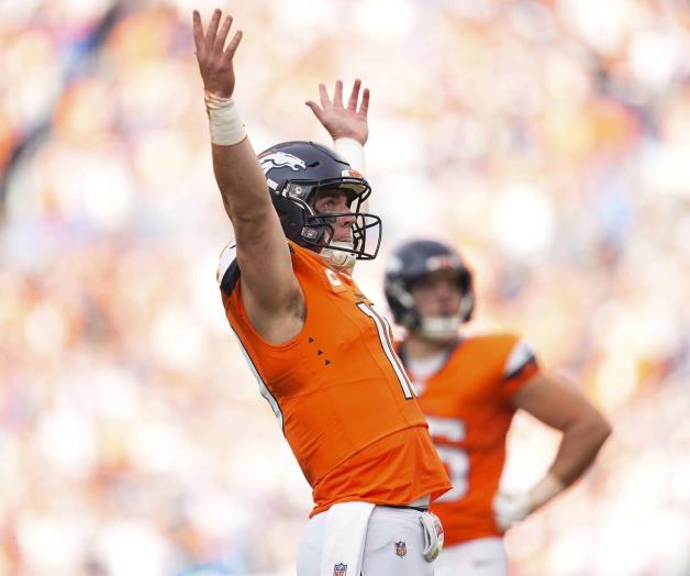 El novato Bo Nix lanza 3 pases de touchdown