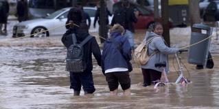 Al menos 64 muertos en devastadoras inundaciones en España