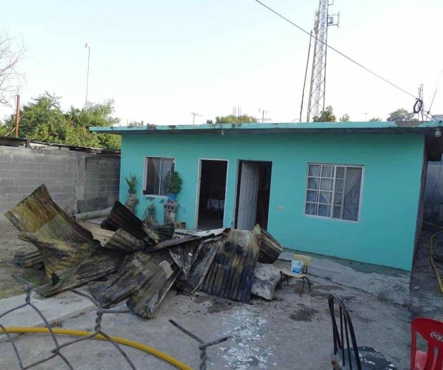 Arde vivienda en Río Bravo;  una persona resulta intoxicada