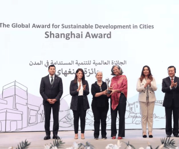 Clara Brugada recibe Premio Global de Shanghái