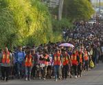 Caravana migrante parte de Tapachula con rumbo de EU