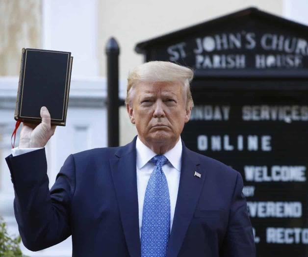 Evang&eacute;licos blancos: Le cantan a Donald &acute;Cu&aacute;n grande eres&acute;