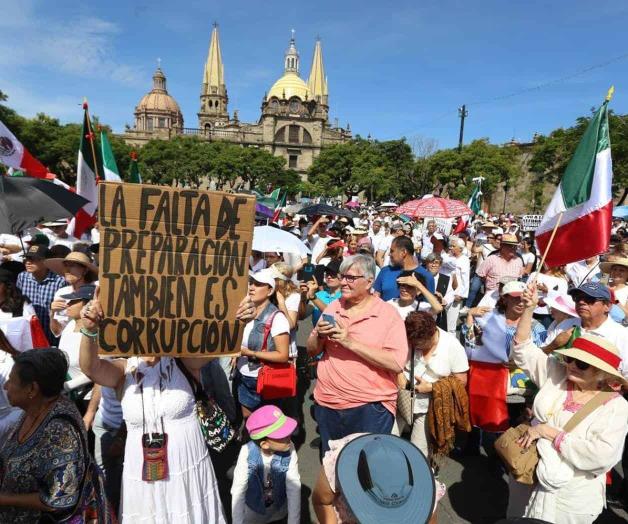 Convocan a marcha contra pisoteo a Constitución