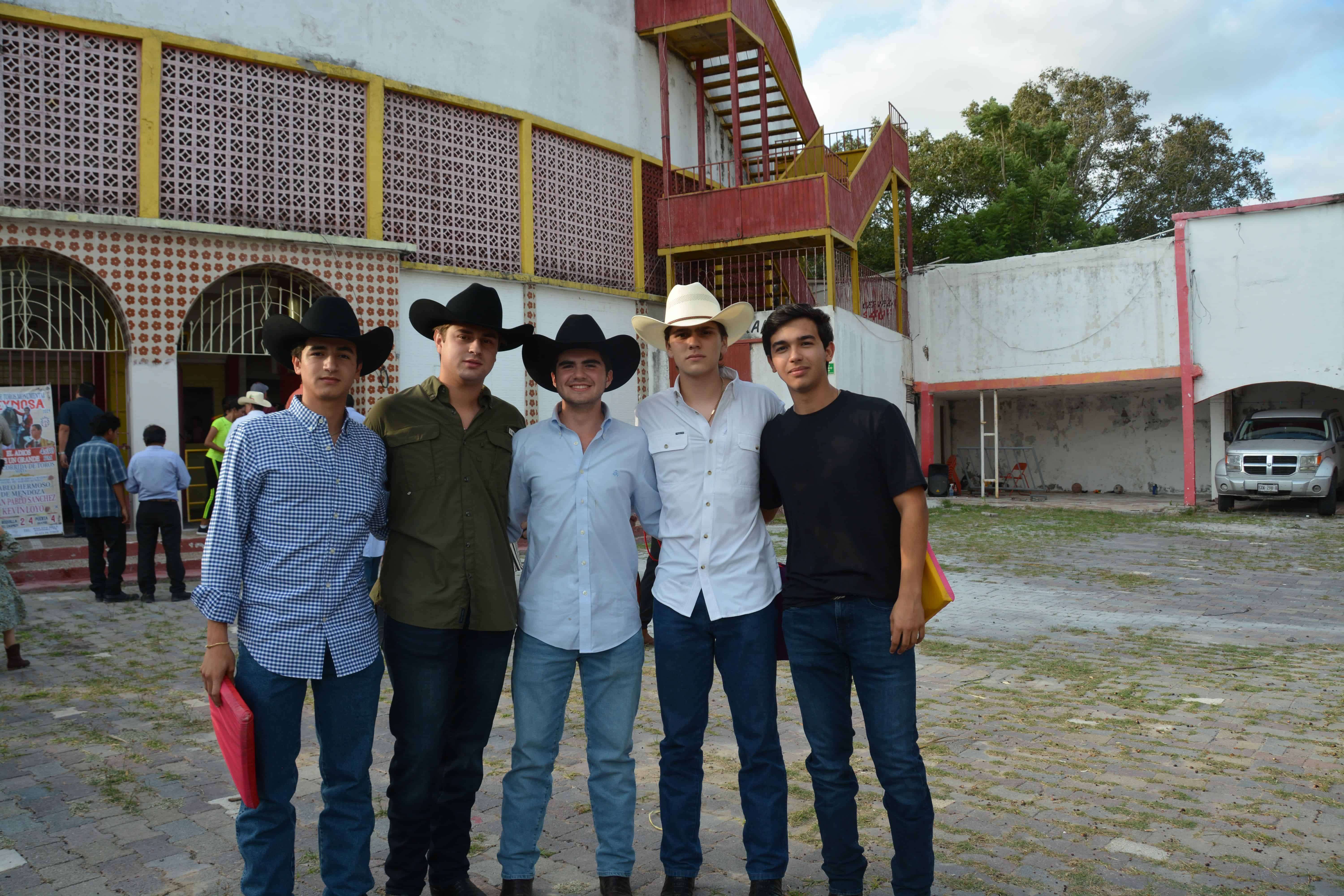 Sebastián Soberón, Maurico Garza, Eduardo Gómez, Diego García y Arturo Villarreal.