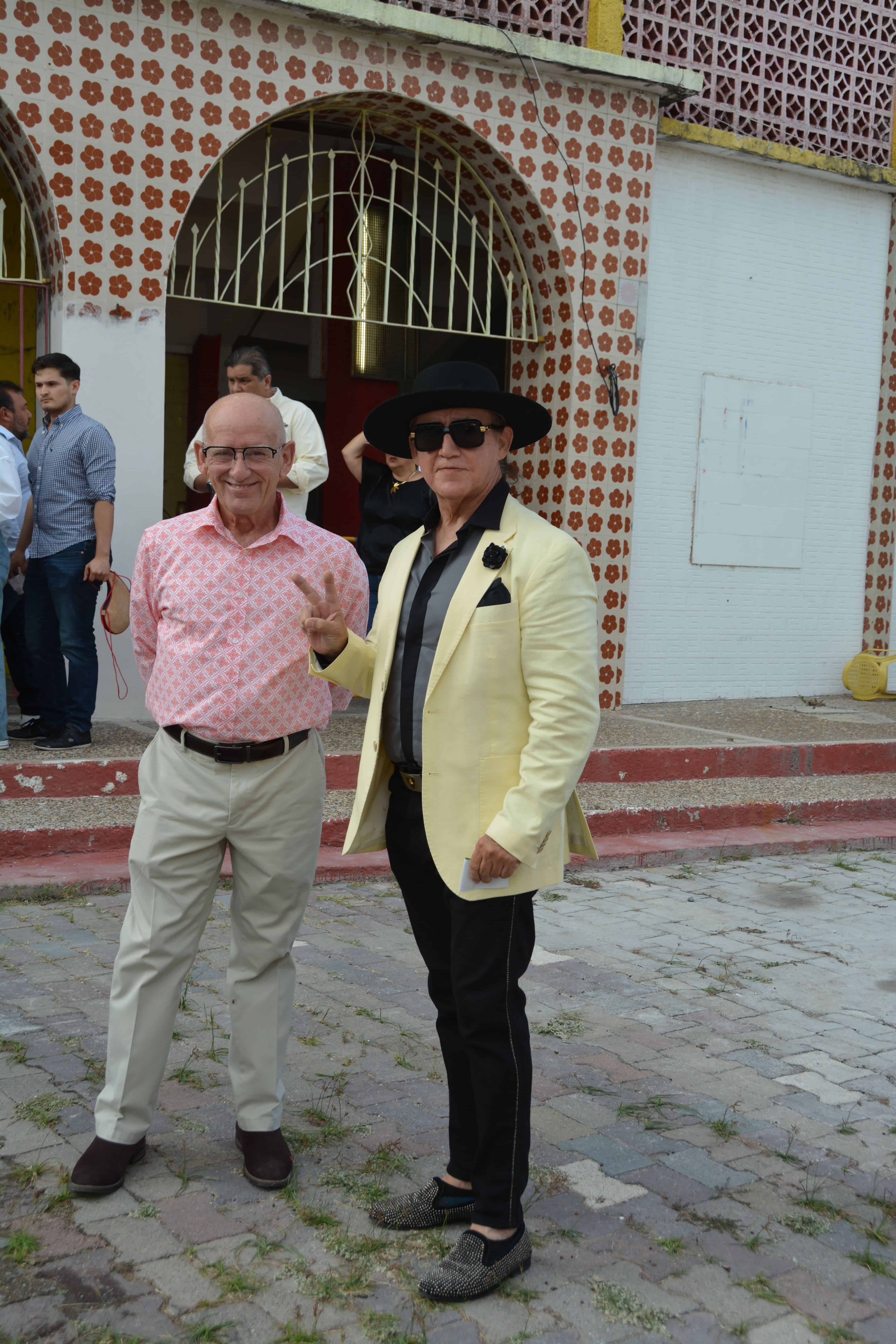 Marco Antonio y Jacinto Flores Peña.