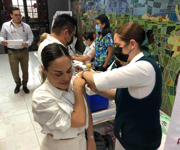 Acuden a vacunarse en Matamoros por miedo al Covid-19 Acuden a vacunarse en Matamoros por miedo al Covid-19