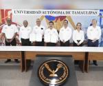 Preside Rector la firma del contrato colectivo de la UAT