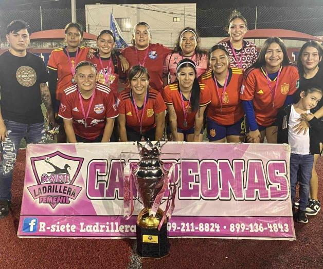 Deportivo Martínez, campeón femenil